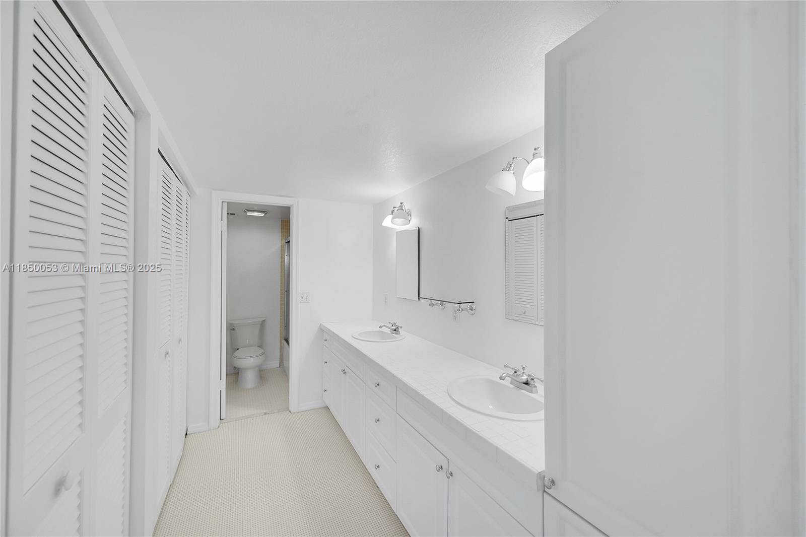 OCEAN BAY CLUB CONDO - Residential Lease