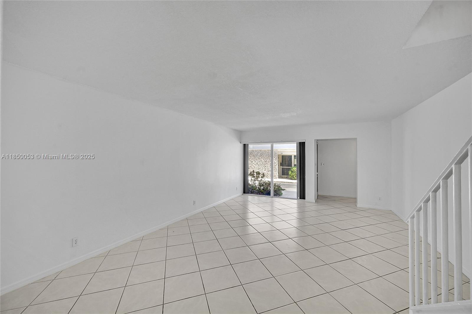 OCEAN BAY CLUB CONDO - Residential Lease