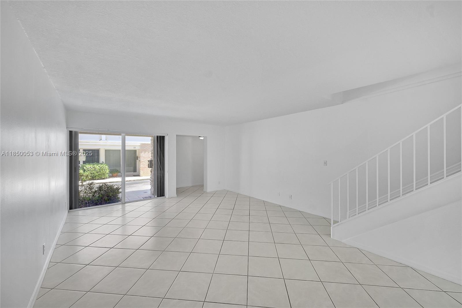 OCEAN BAY CLUB CONDO - Residential Lease