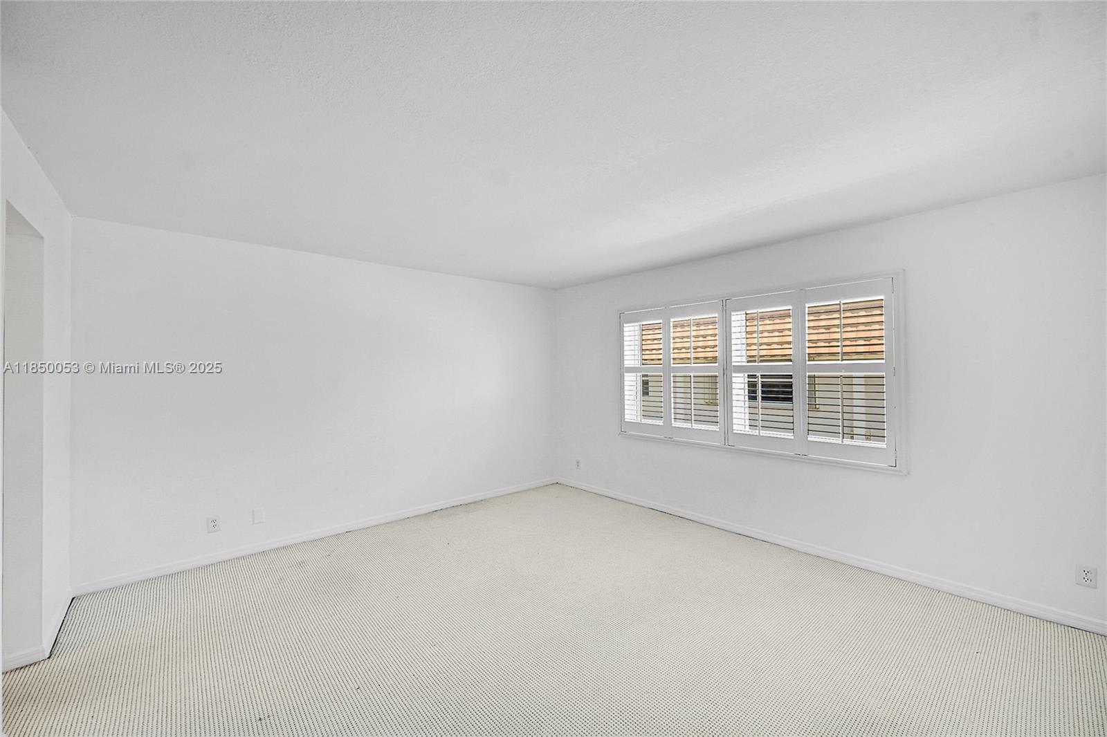 OCEAN BAY CLUB CONDO - Residential Lease