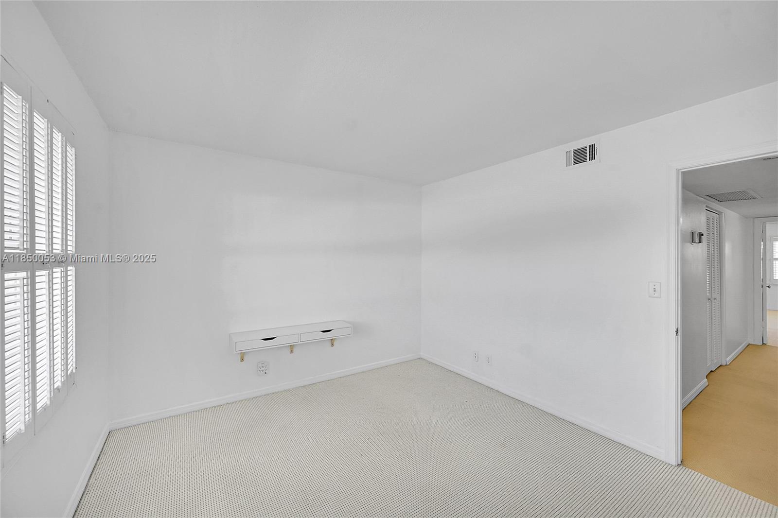 OCEAN BAY CLUB CONDO - Residential Lease