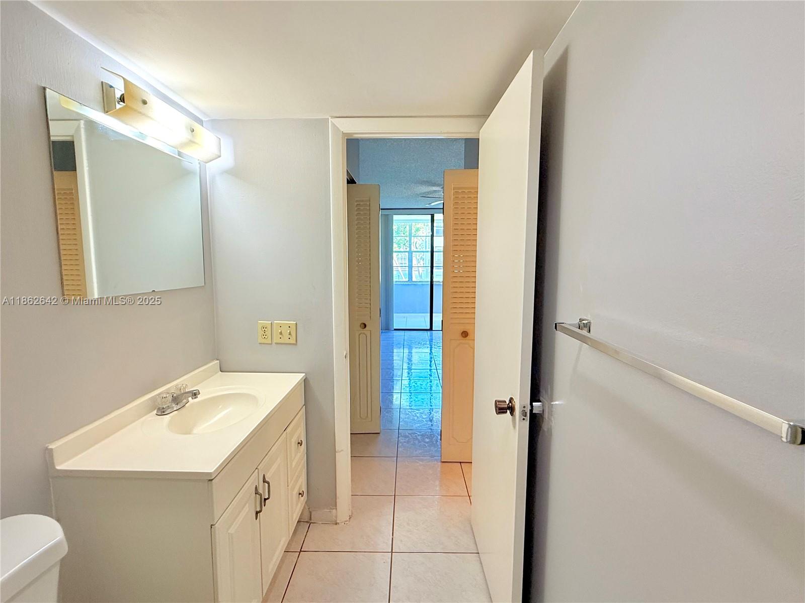 WATERGATE CONDOMINIUM NO - Residential Lease