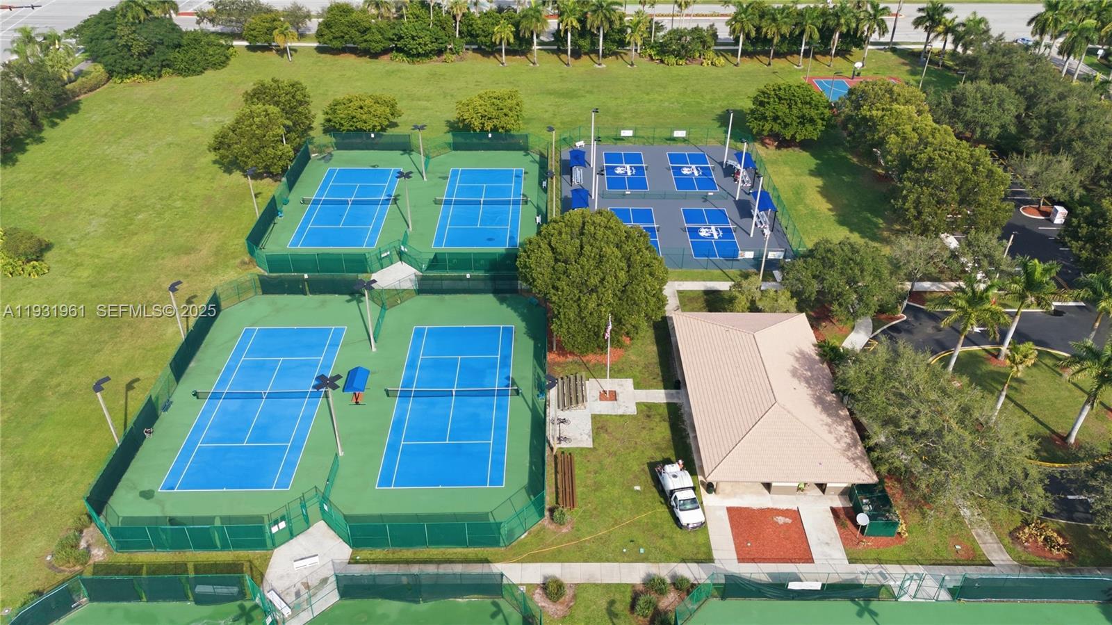 SILVER LAKES PHASE III RE - Residential