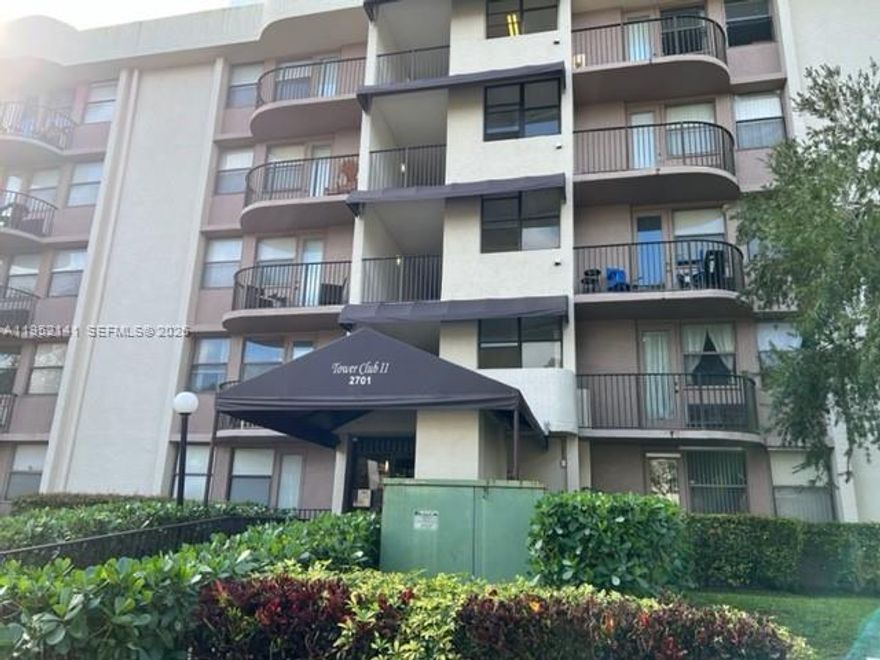 Great investment opportunity! Low maintenance fee. The apartment is rented with long term tenant. Building has a secured lobby entry, community is well maintained and has a pool, hot tub and picnic area. Excellent location in Coral Springs with easy access to major roads.