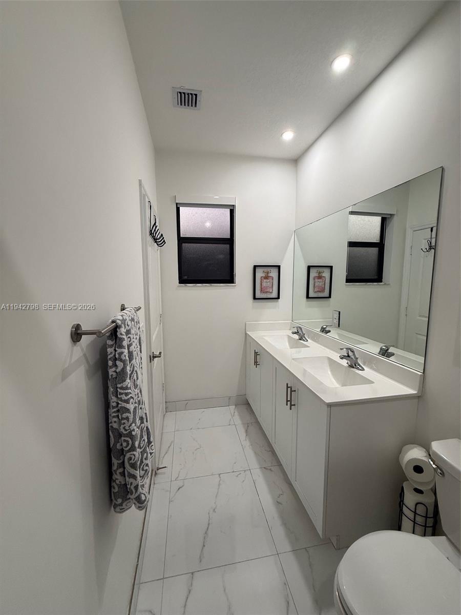 VIA VENTURA NEIGHBORHOOD - Residential Lease