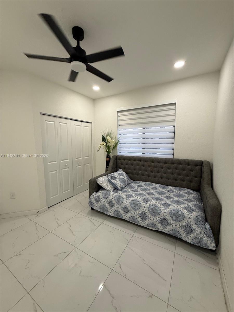 VIA VENTURA NEIGHBORHOOD - Residential Lease