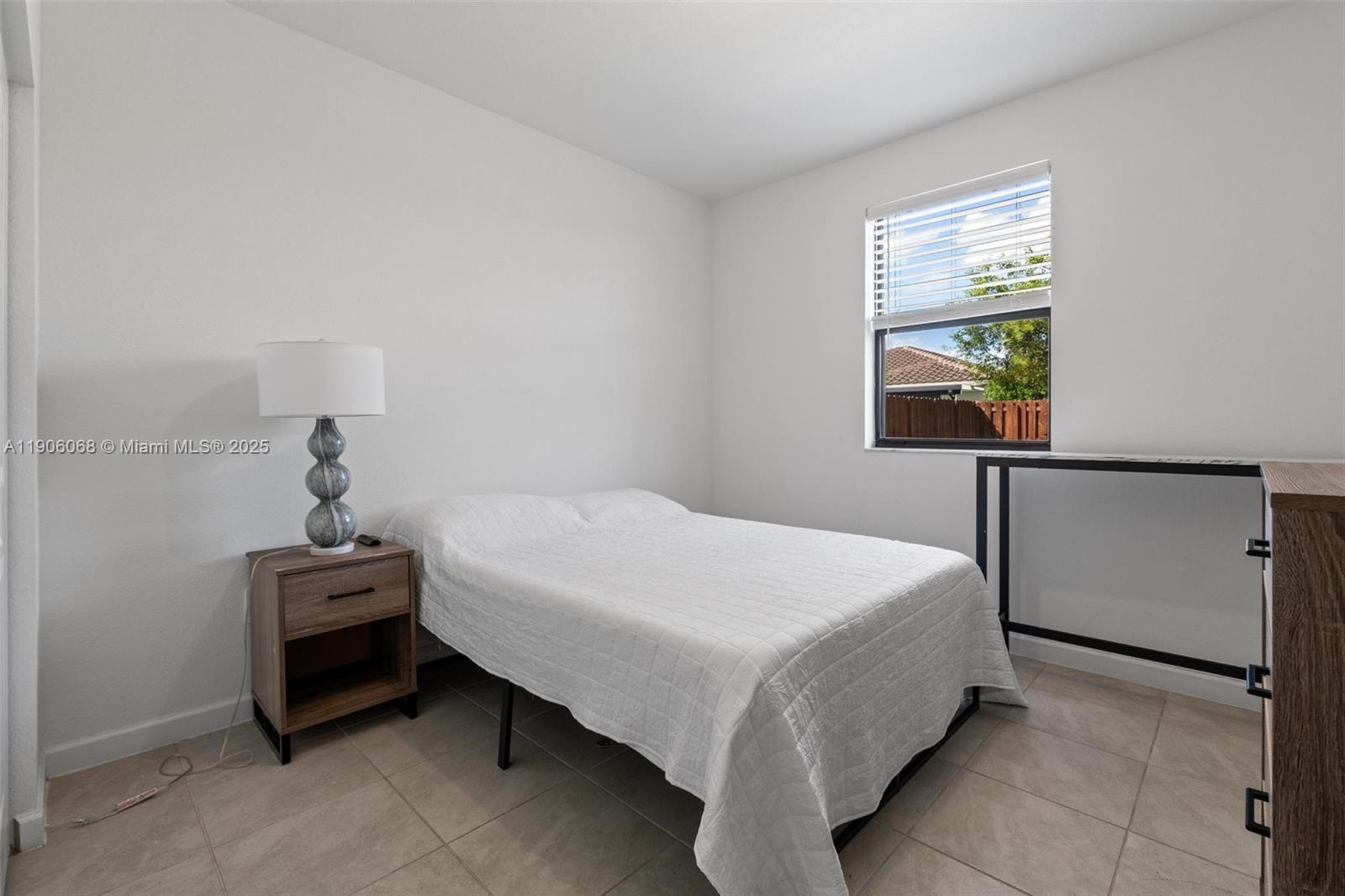 ESTATES AT SILVER PALM - Residential