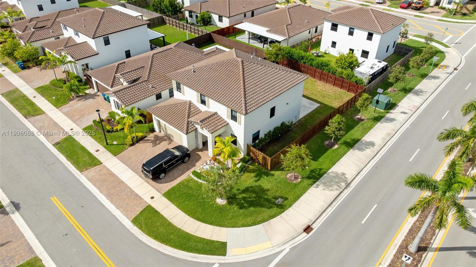 ESTATES AT SILVER PALM - Residential