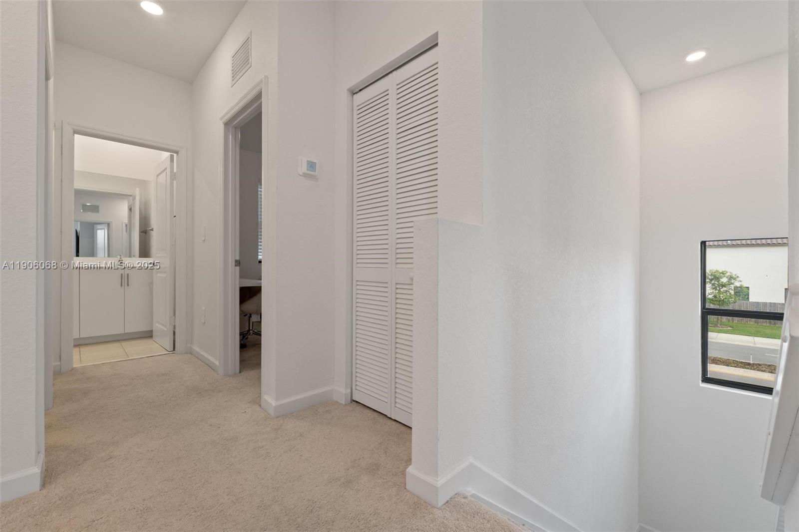 ESTATES AT SILVER PALM - Residential