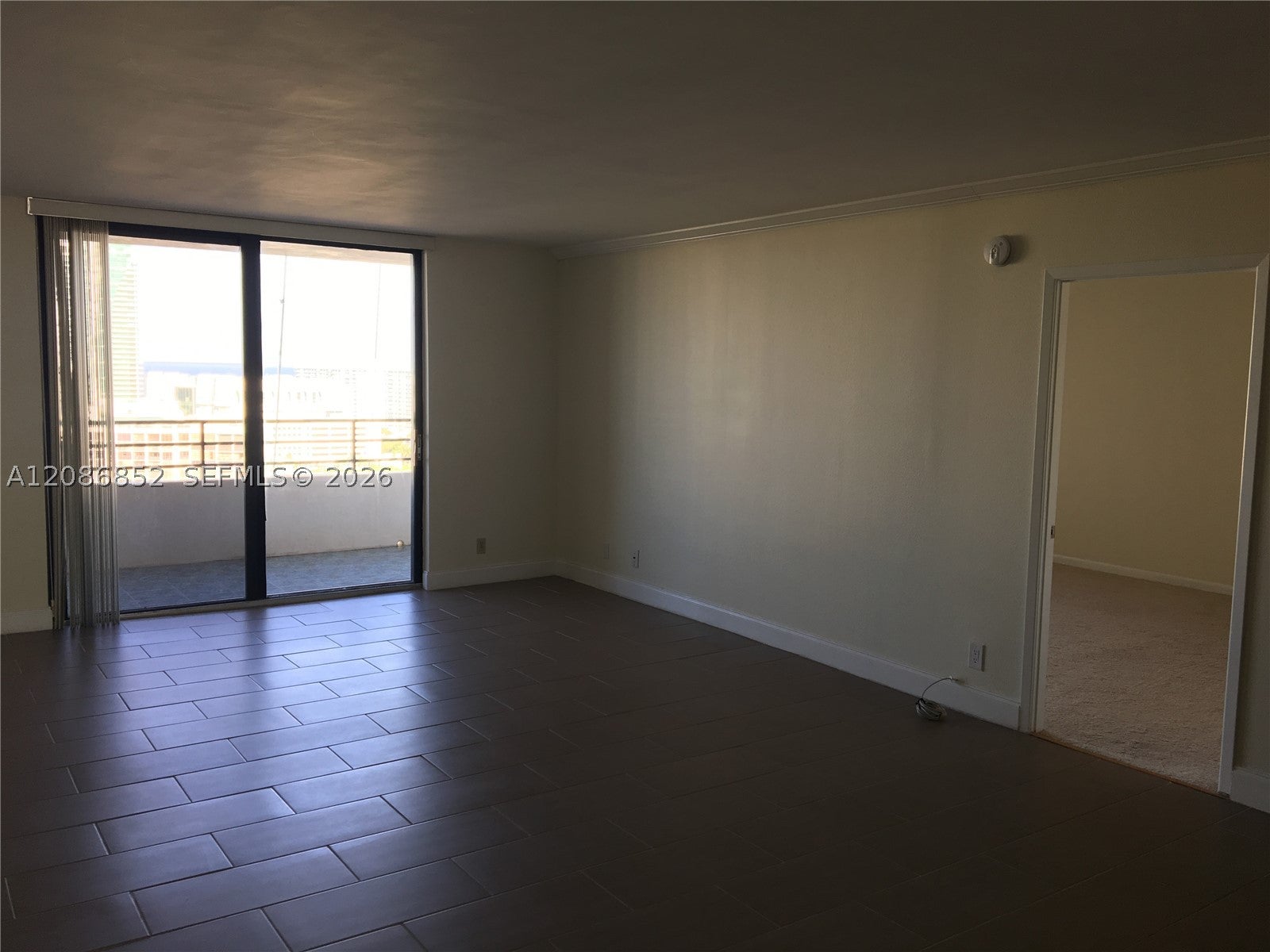 2500 Parkview Dr 2004, Hallandale Beach FL 33009