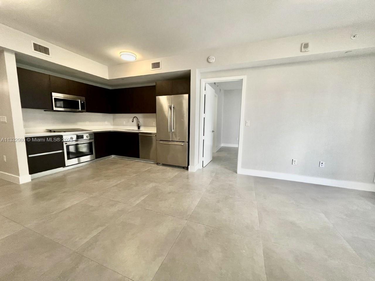 ARIA ON THE BAY - Residential Lease