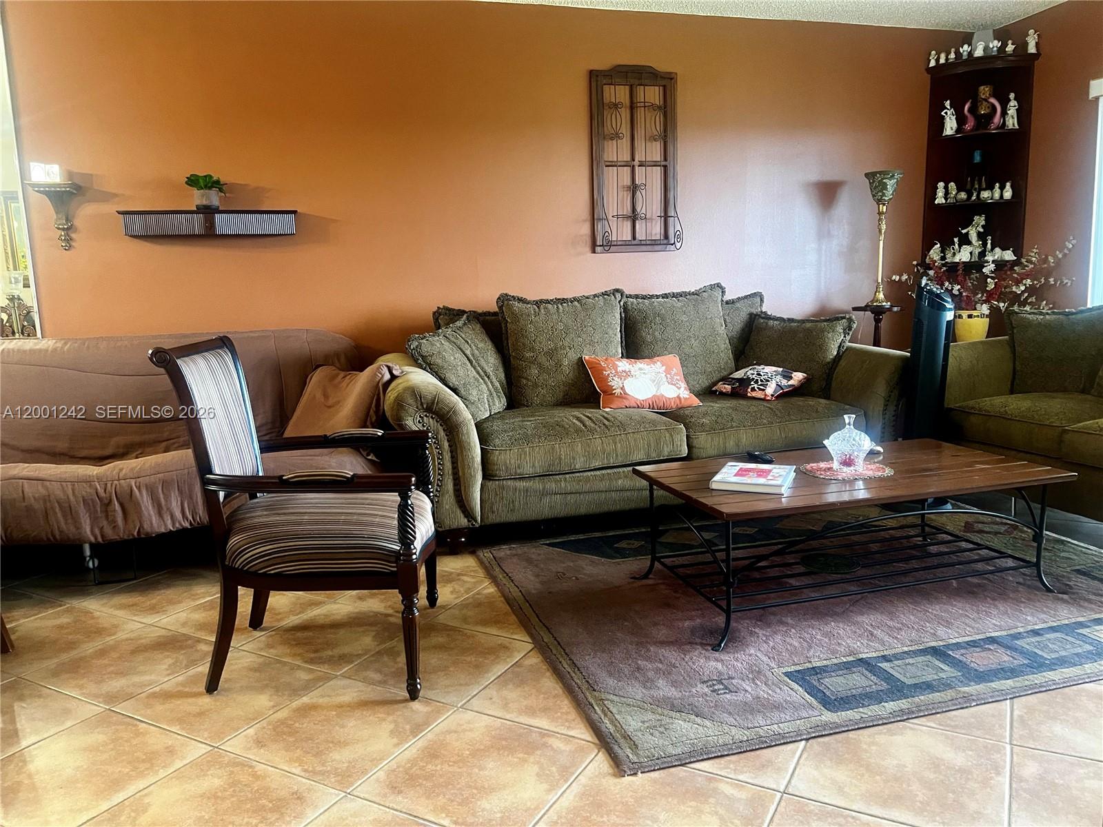 GREENS OF INVERRARY PHASE - Residential