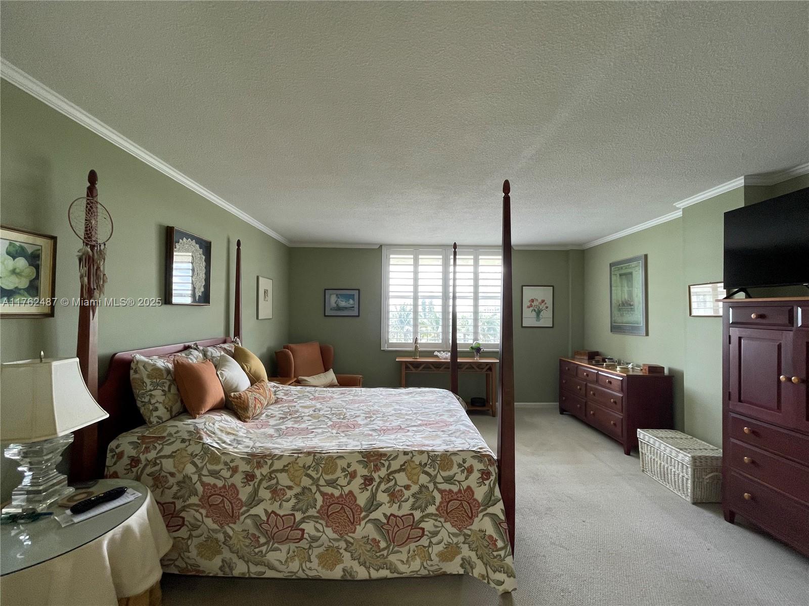 LAKE HARBOUR TOWERS CONDO - Residential