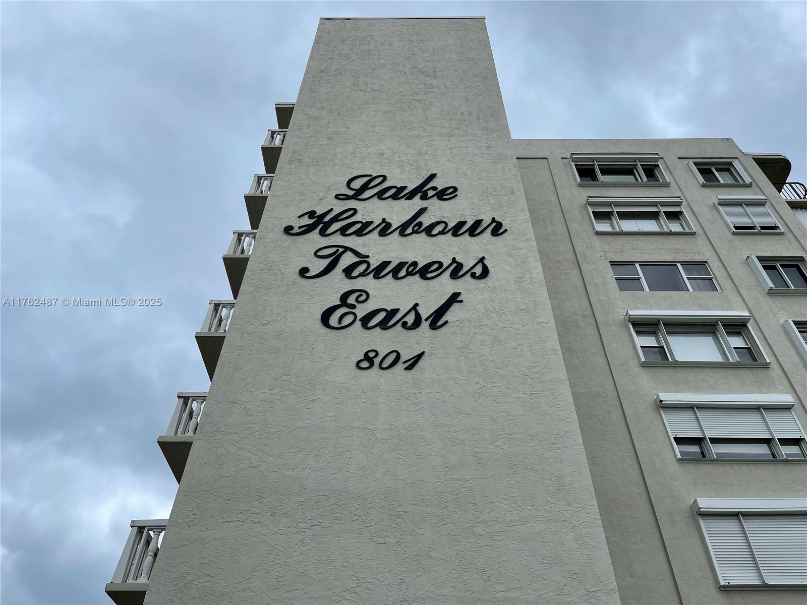 LAKE HARBOUR TOWERS CONDO - Residential