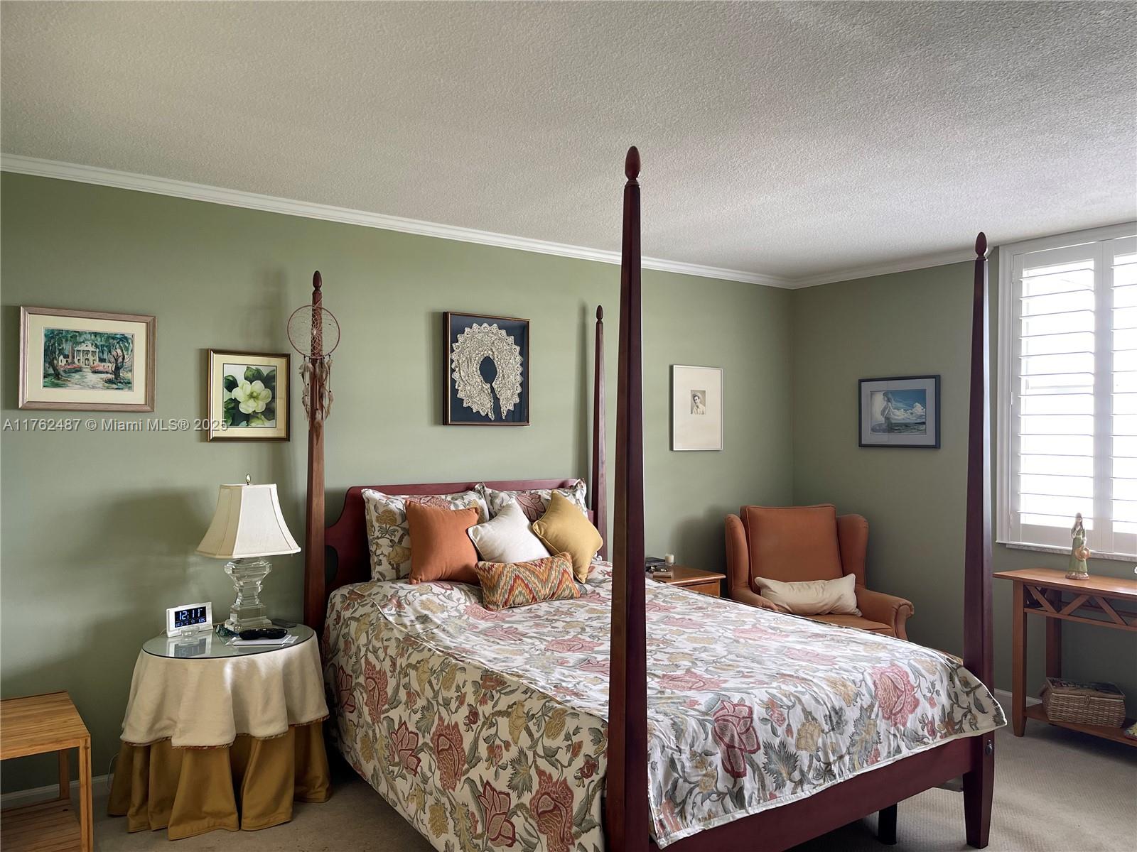 LAKE HARBOUR TOWERS CONDO - Residential