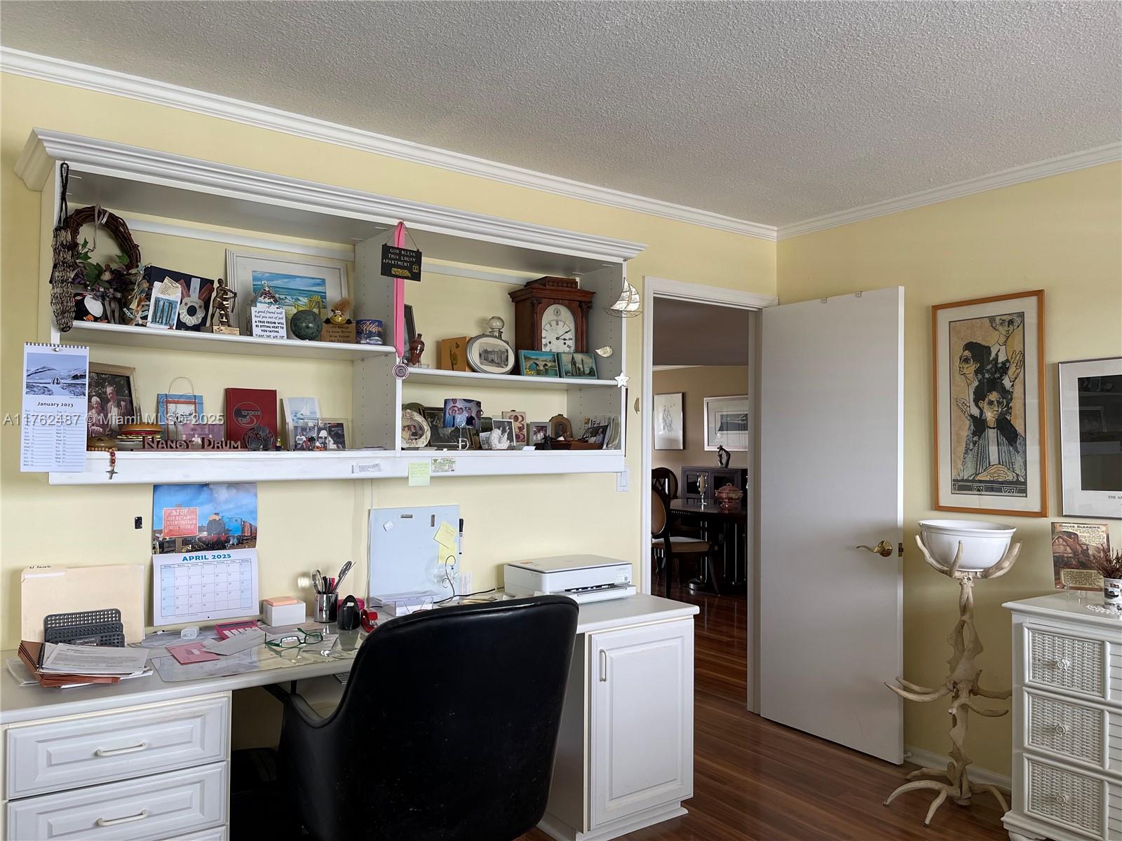 LAKE HARBOUR TOWERS CONDO - Residential