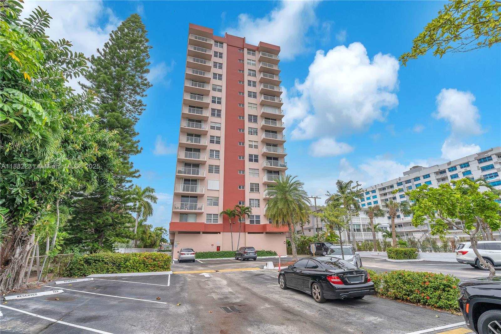 CLIFTON CONDO - Residential