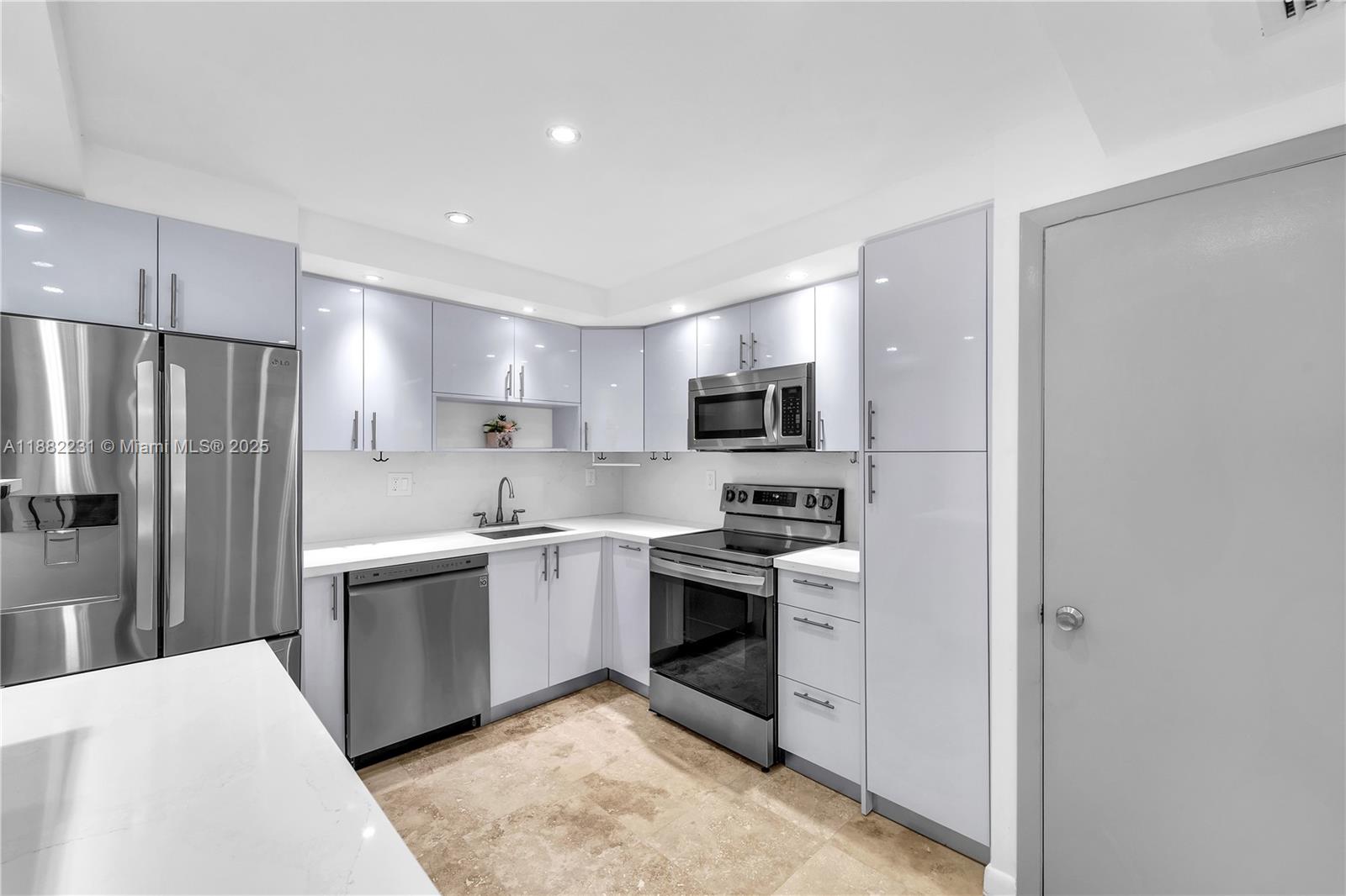 CLIFTON CONDO - Residential