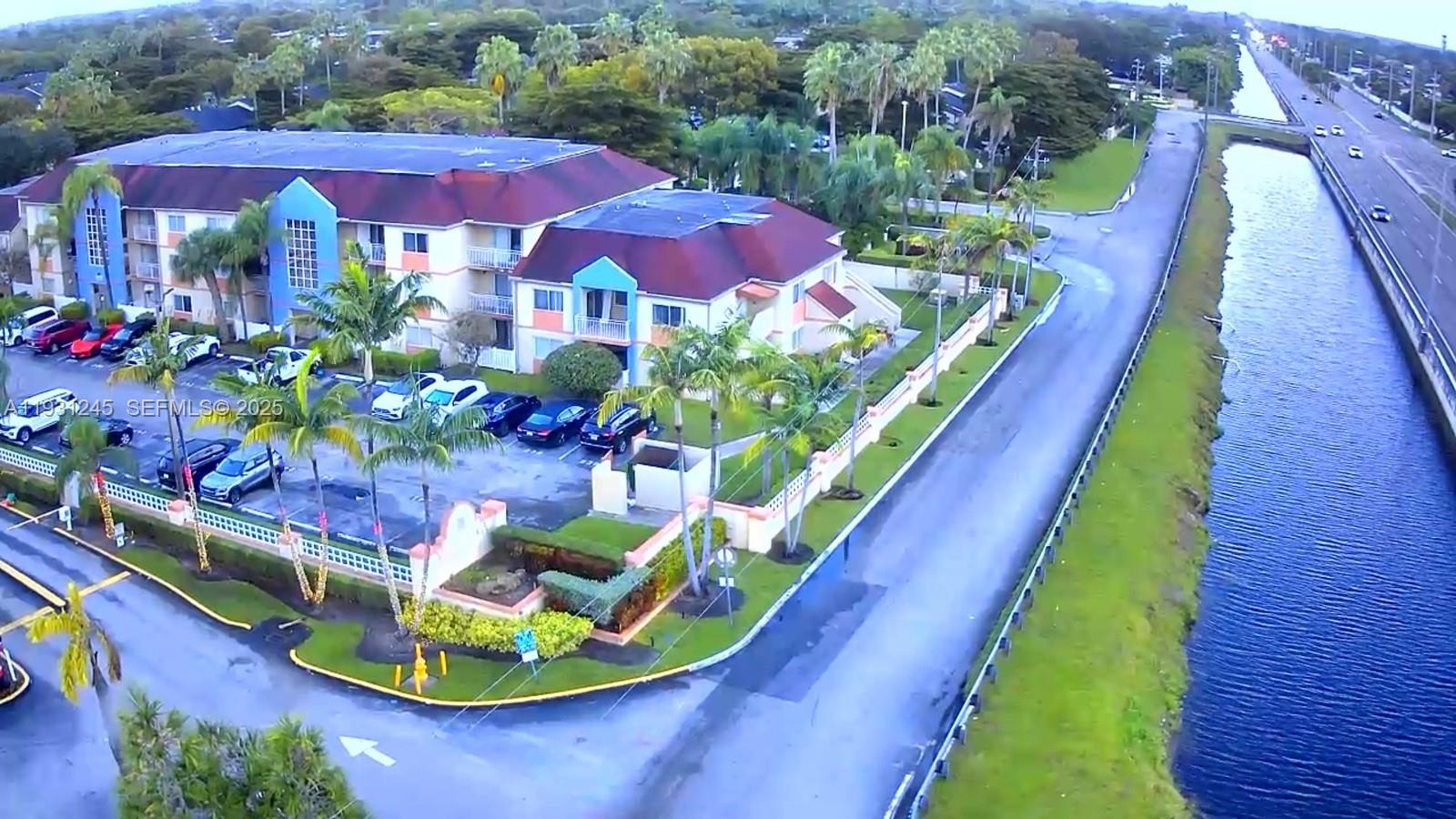 VILLA RUSTICA I CONDO - Residential