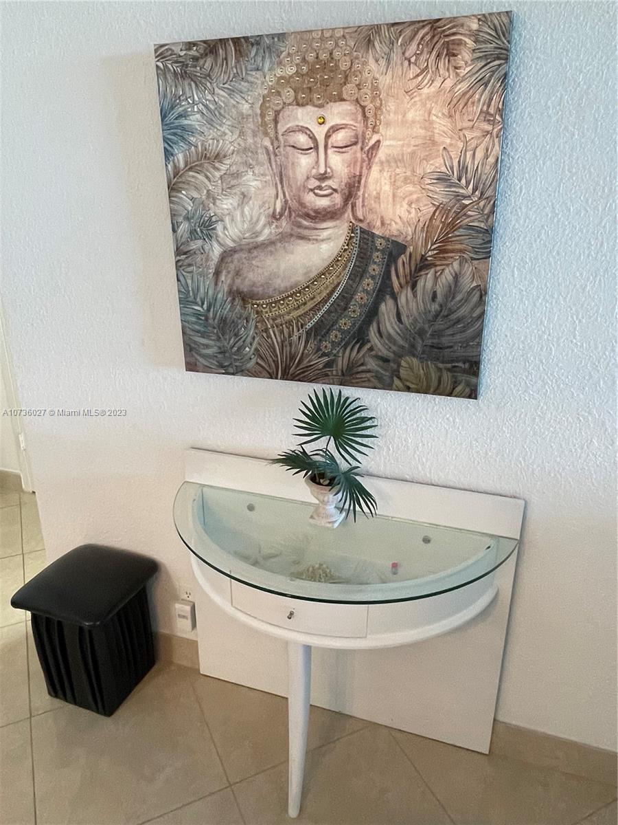 THE Wave Condo - Residential Lease