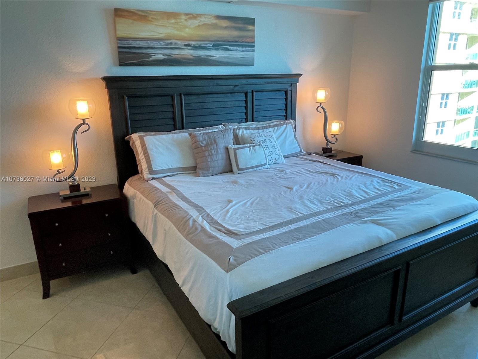 THE Wave Condo - Residential Lease