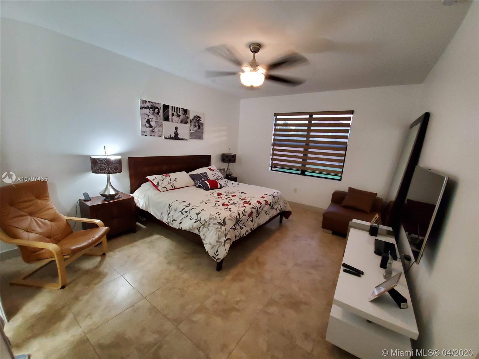 PALM RIDGE GARDENS - Residential