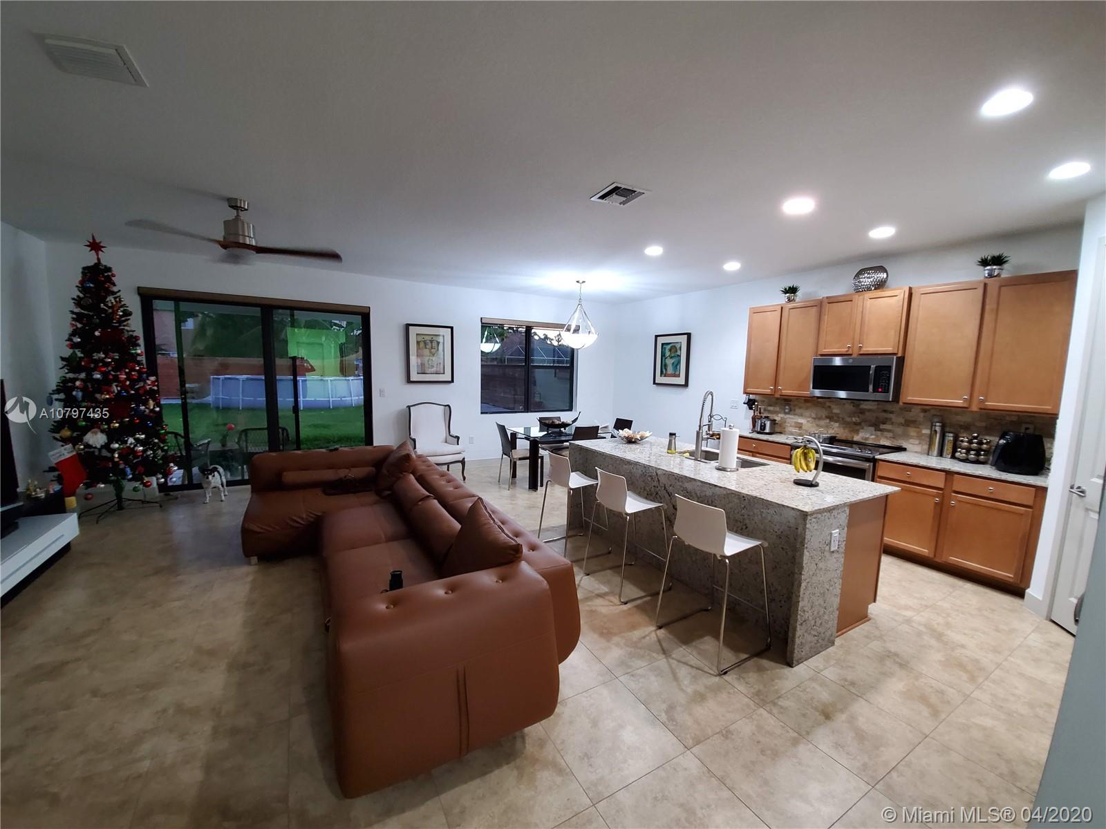PALM RIDGE GARDENS - Residential