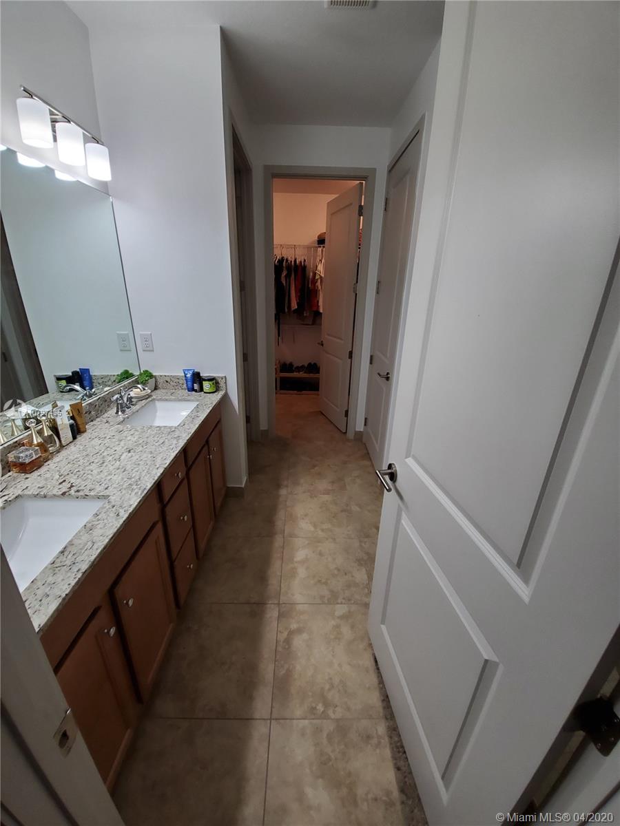 PALM RIDGE GARDENS - Residential