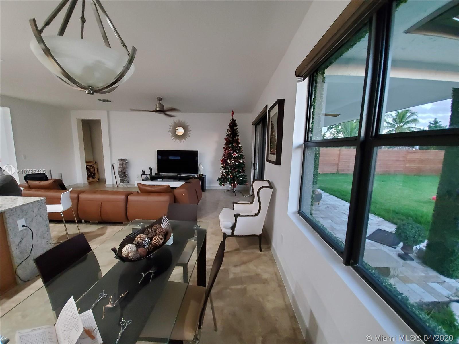 PALM RIDGE GARDENS - Residential