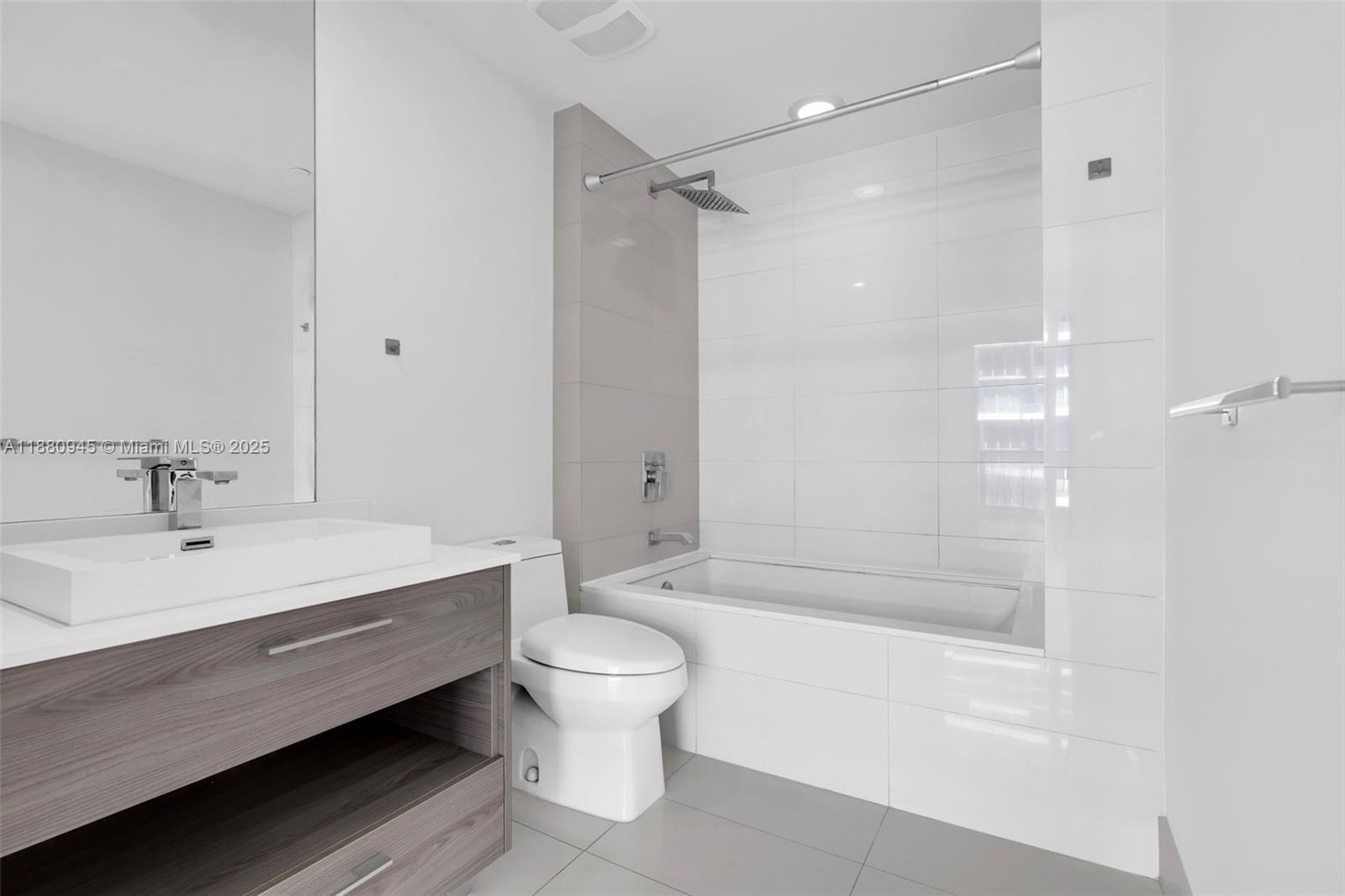 1300 S MIAMI AVENUE CONDO - Residential