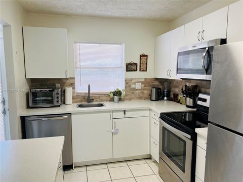 Condominium in Sunrise FL 9581 Sunrise Lakes Blvd Blvd.jpg