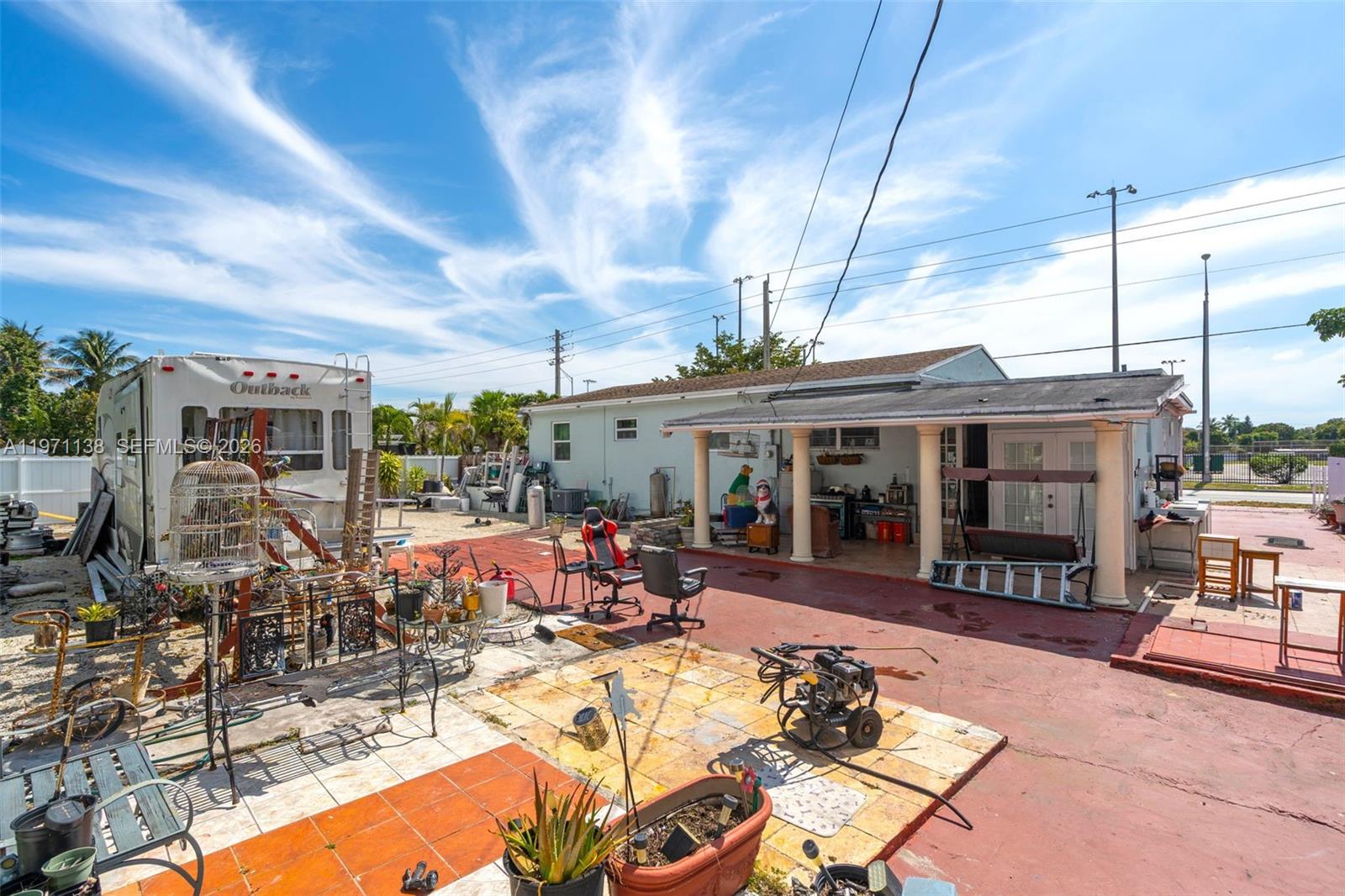 HIGHVIEW GARDENS - Residential