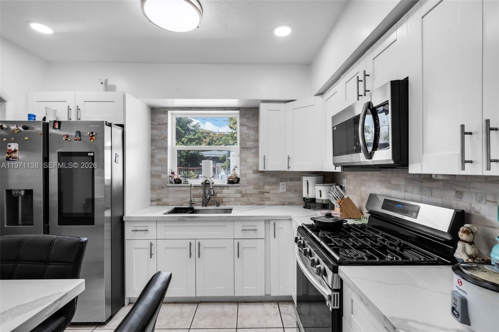 HIGHVIEW GARDENS - Residential