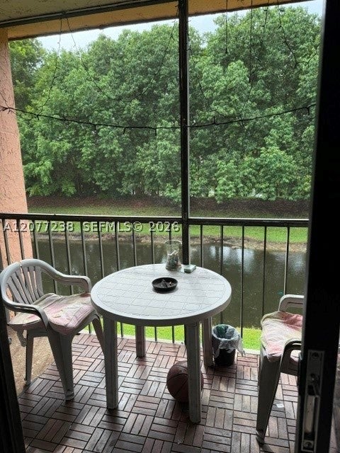 215 Lakeview Dr 203