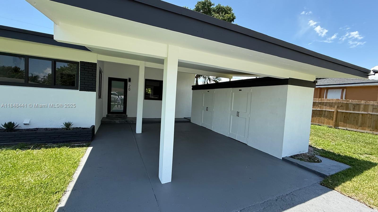 20 NW 197th St
