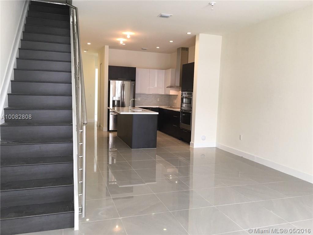 LANDMARK - Residential Lease