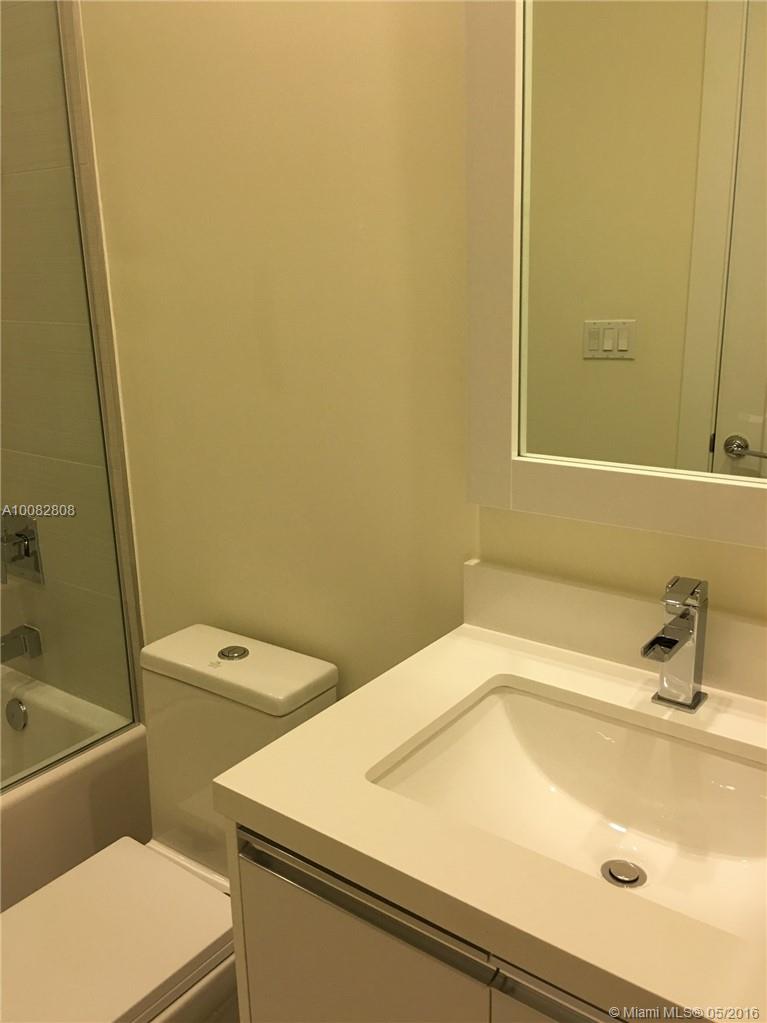 LANDMARK - Residential Lease