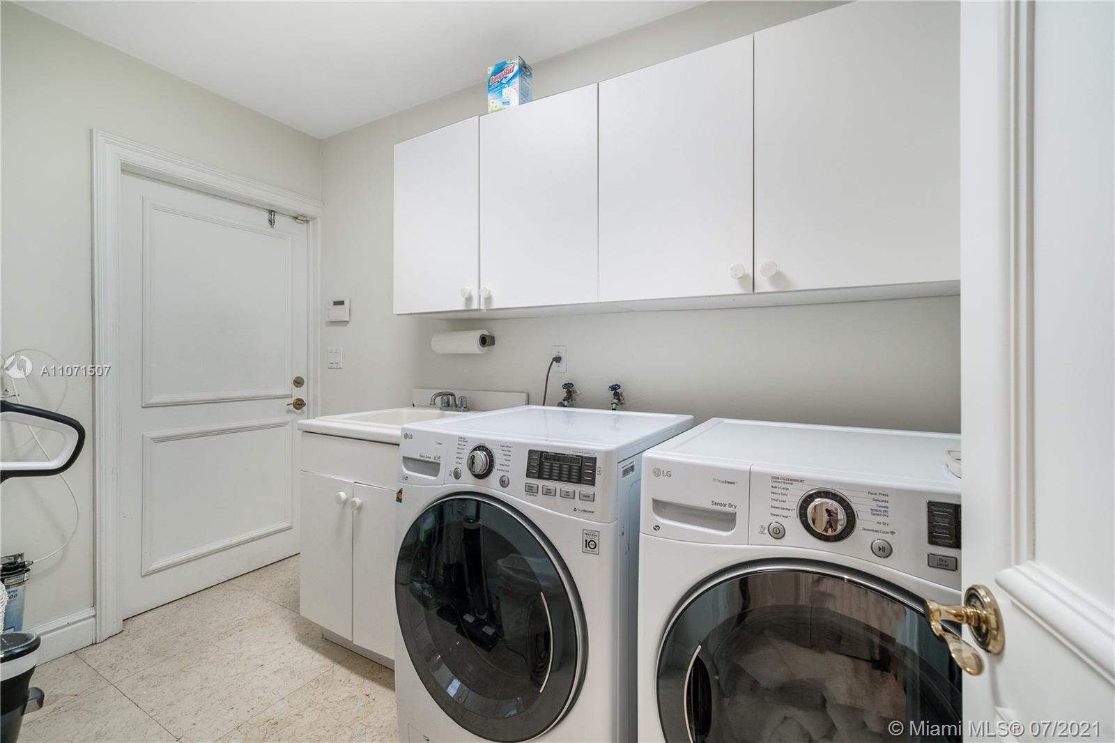 OLD CUTLER BAY SEC 1 - Residential