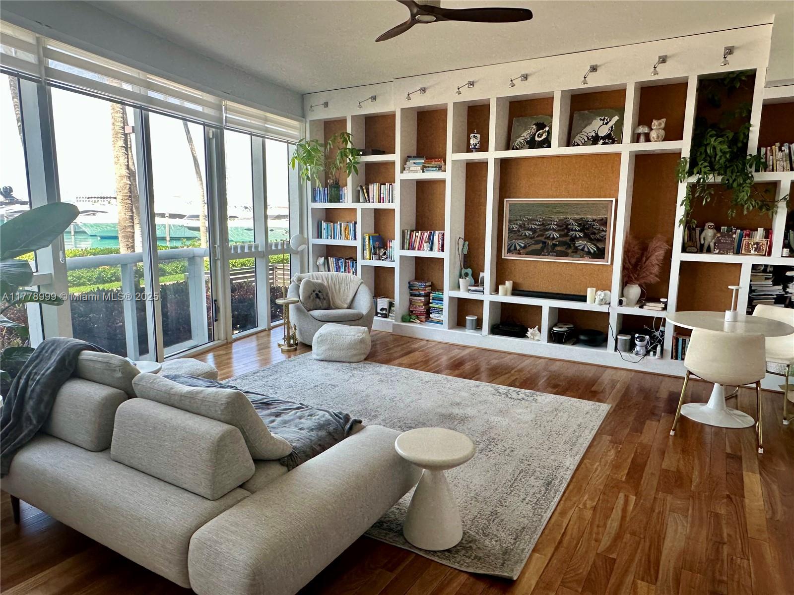 400 Alton Rd TH-4M
