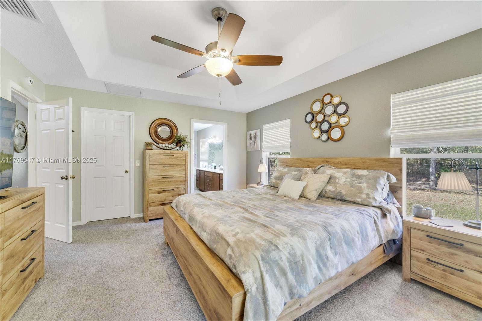 ROLLING HILLS - Residential