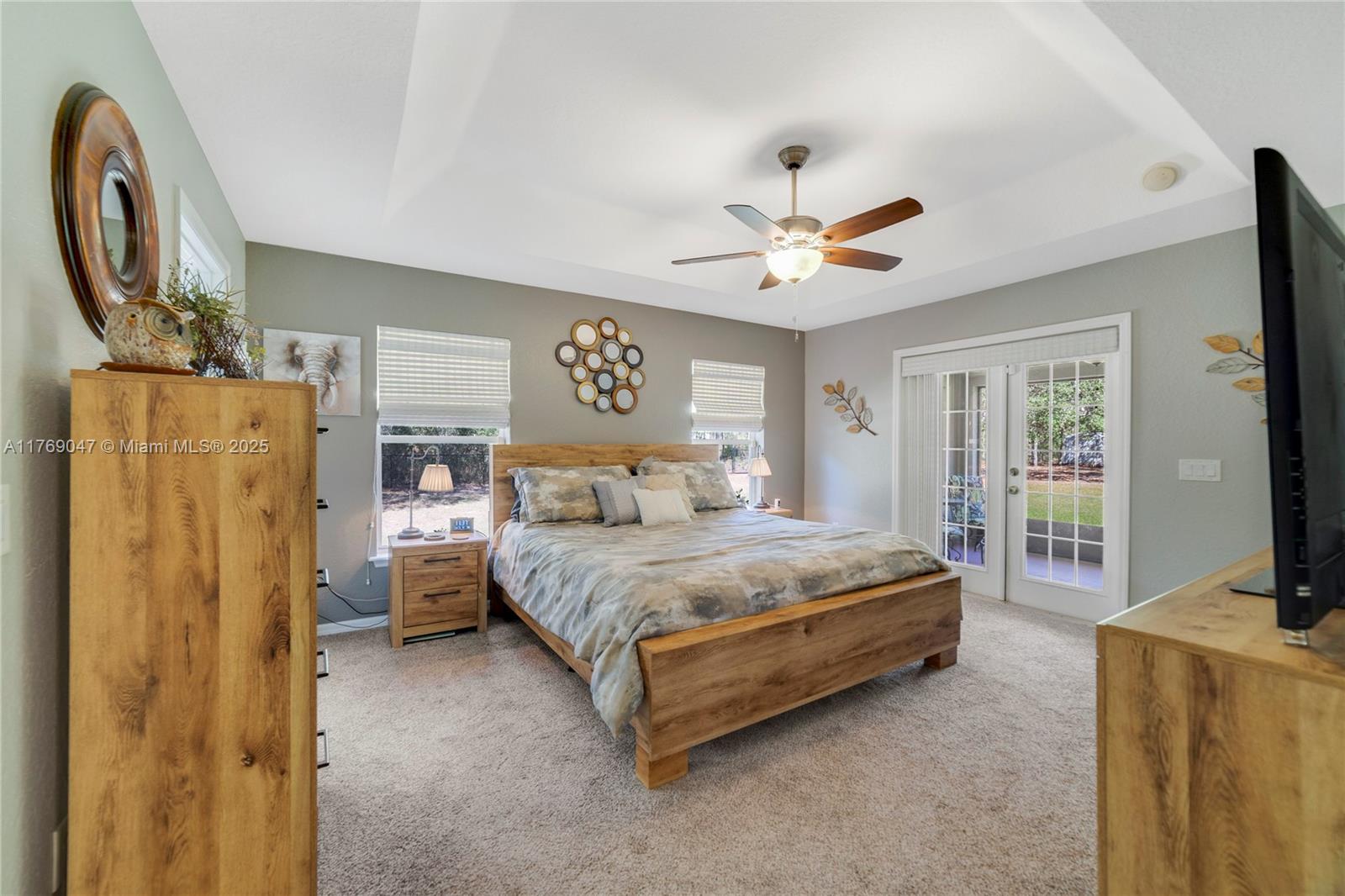 ROLLING HILLS - Residential