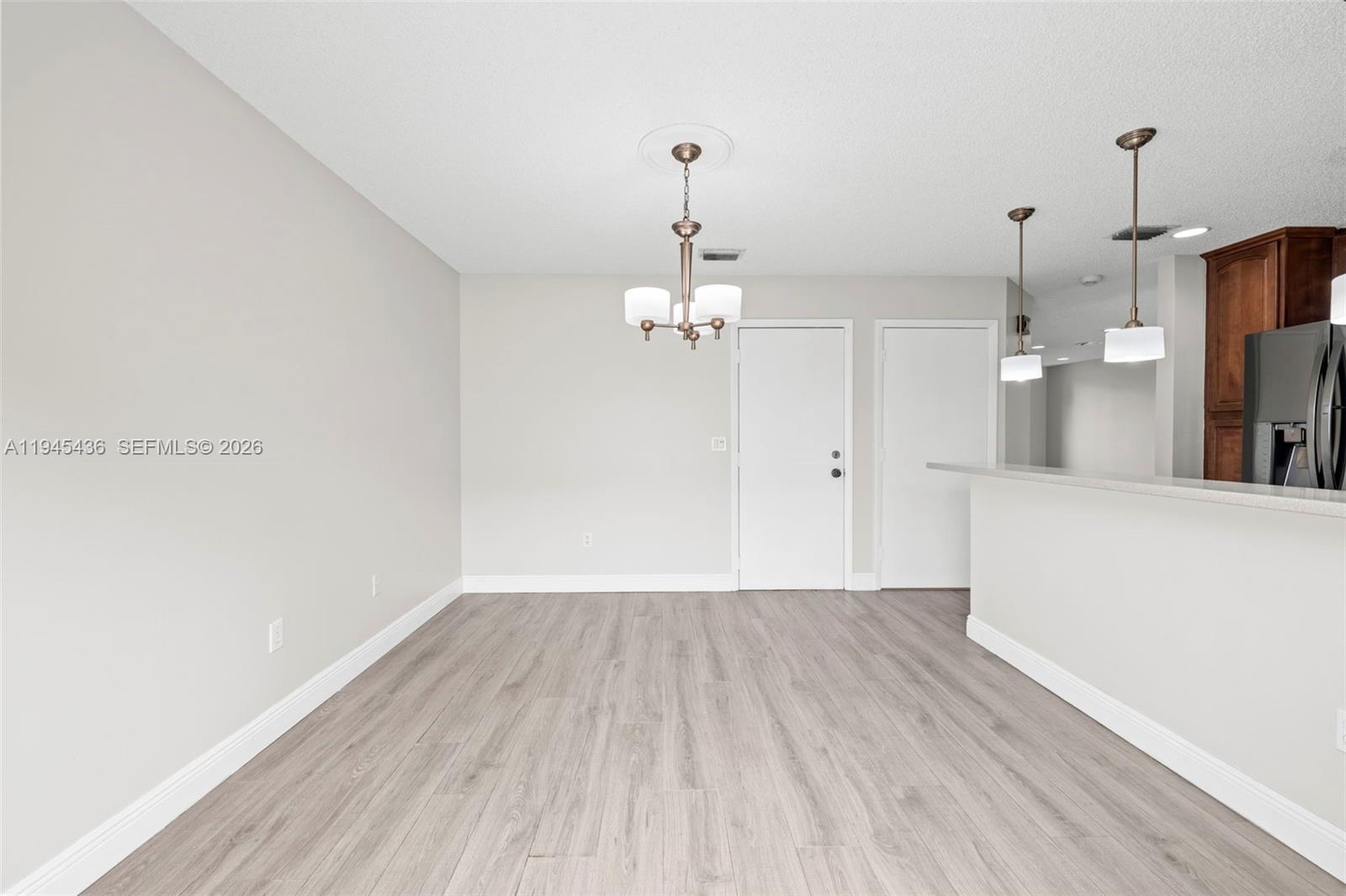 WEST GLEN MANOR - Residential