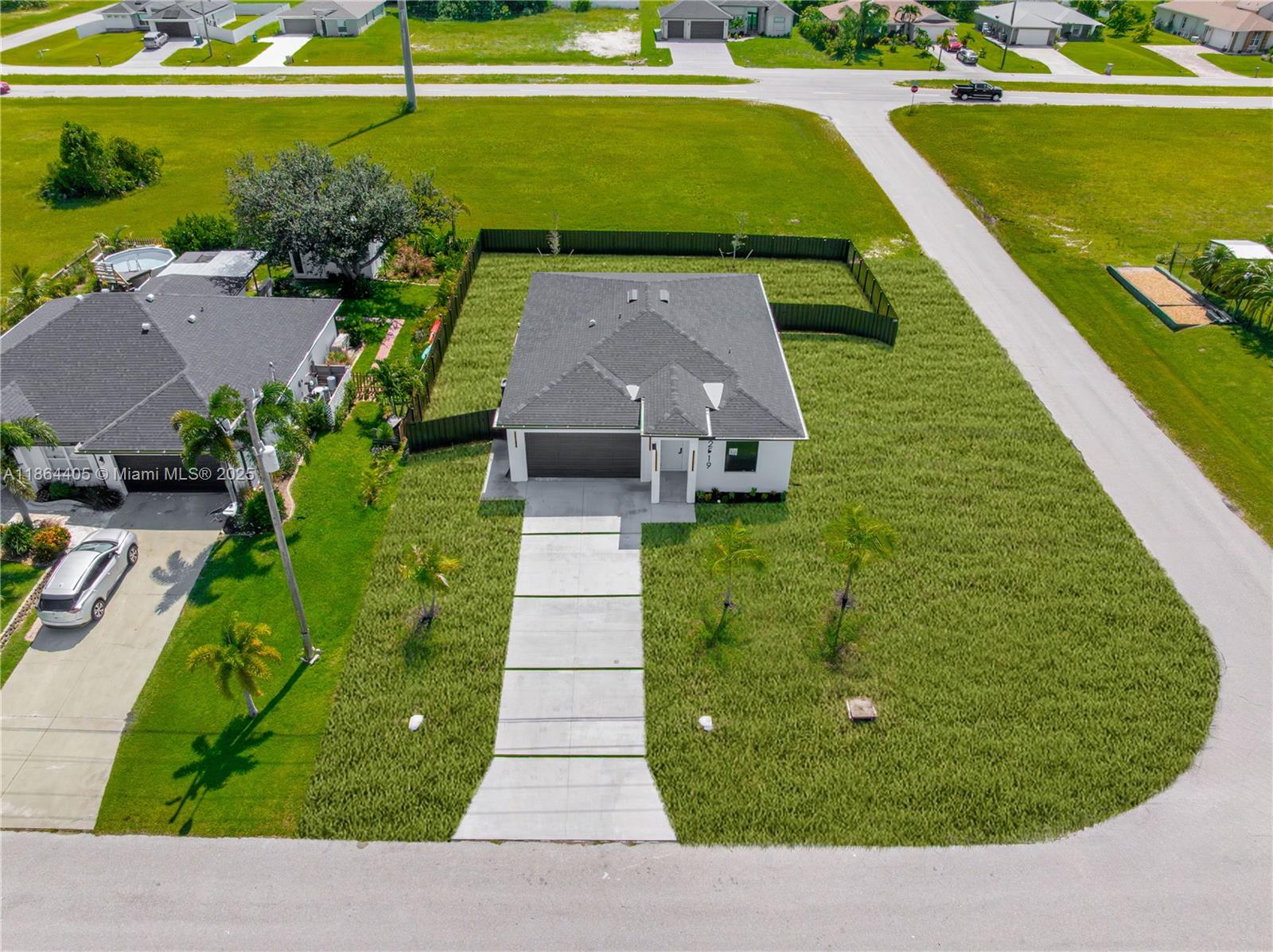 2519 NW Juanita Place
