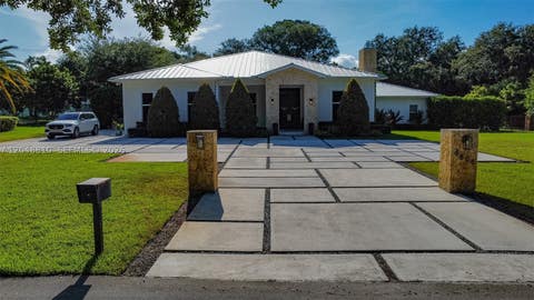 Photo of 9805 sw 90th Ave, Kendall, FL 33176 (MLS # A12048810)