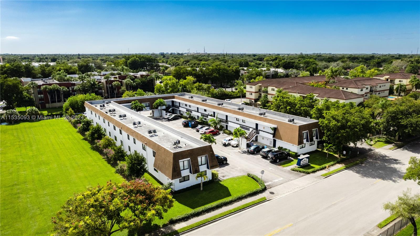 Renovated apartment in Kendall! New kitchen cabinets/countertop, appliances, bathroom, newly painted, and other upgrades. Requirements to rent are background check (eviction, criminal, credit) and combined income for all tenants of at least 2.5x the rent payment. Ideal credit score is 650+. Building has a laundry area with three sets of washer/dryer. Includes 1 parking space; however, additional spaces can be rented upon request. No association. FAST APPROVAL!