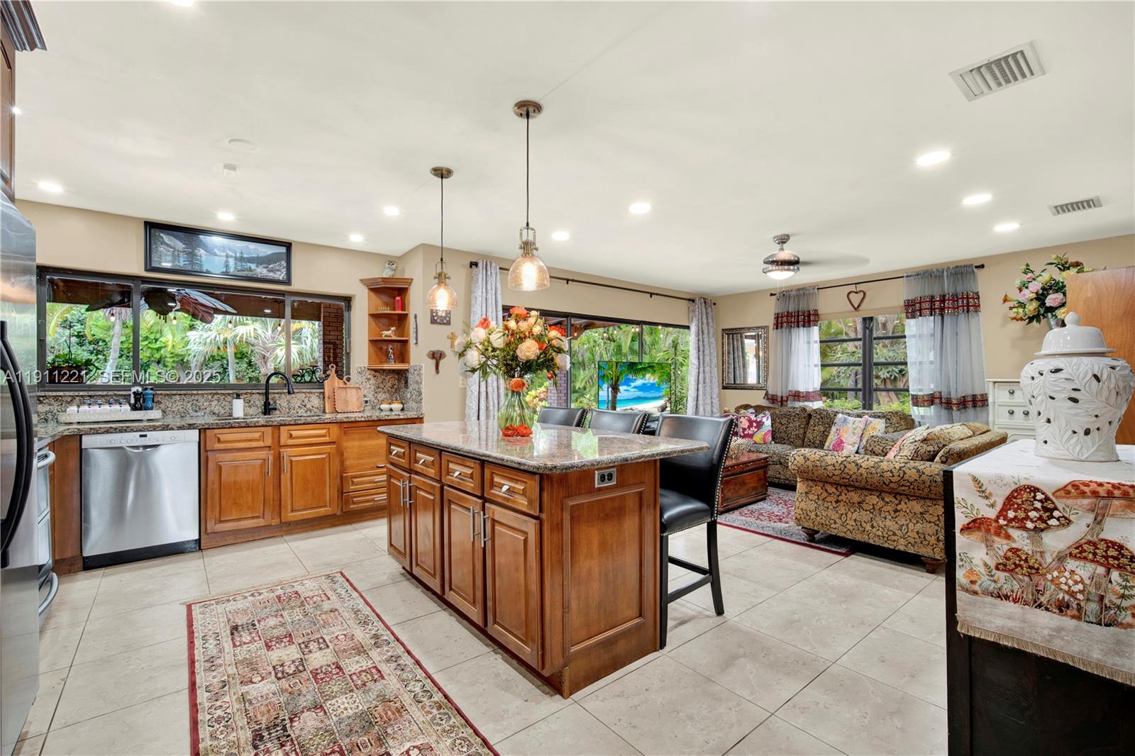 MARY ANN ESTATES 1ST ADDN - Residential