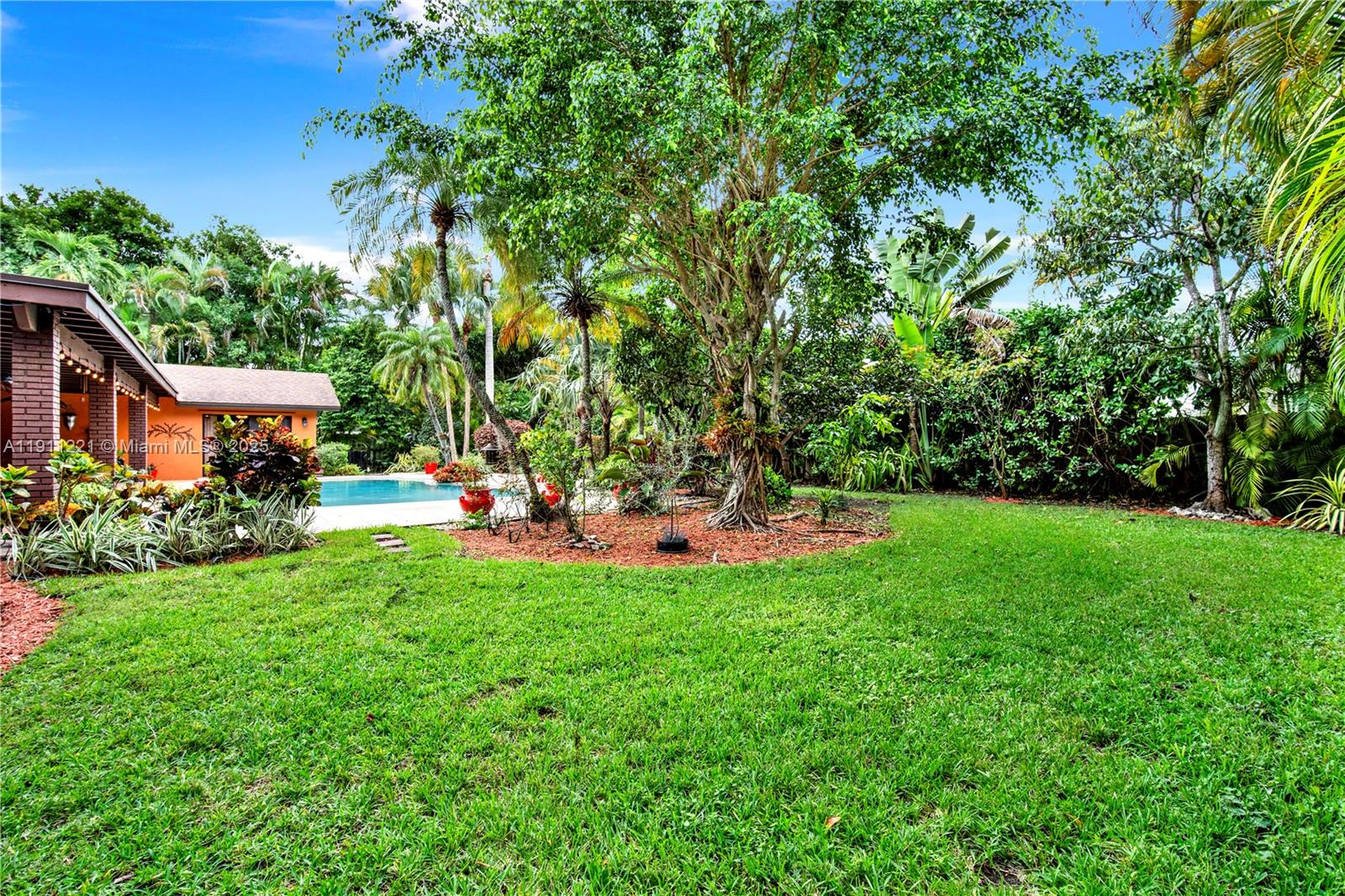 MARY ANN ESTATES 1ST ADDN - Residential