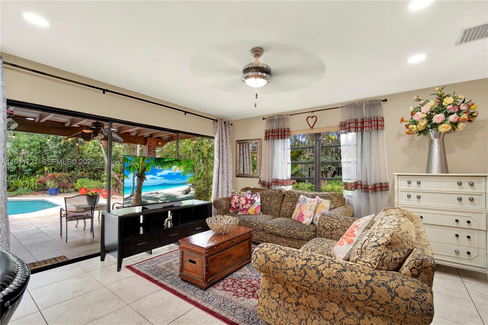 MARY ANN ESTATES 1ST ADDN - Residential