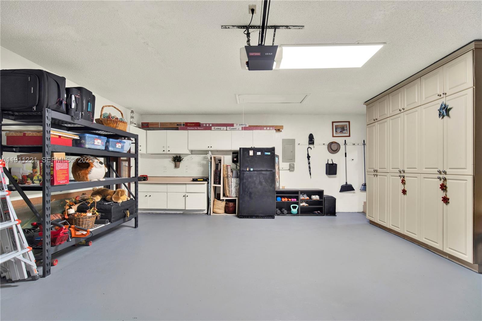 MARY ANN ESTATES 1ST ADDN - Residential