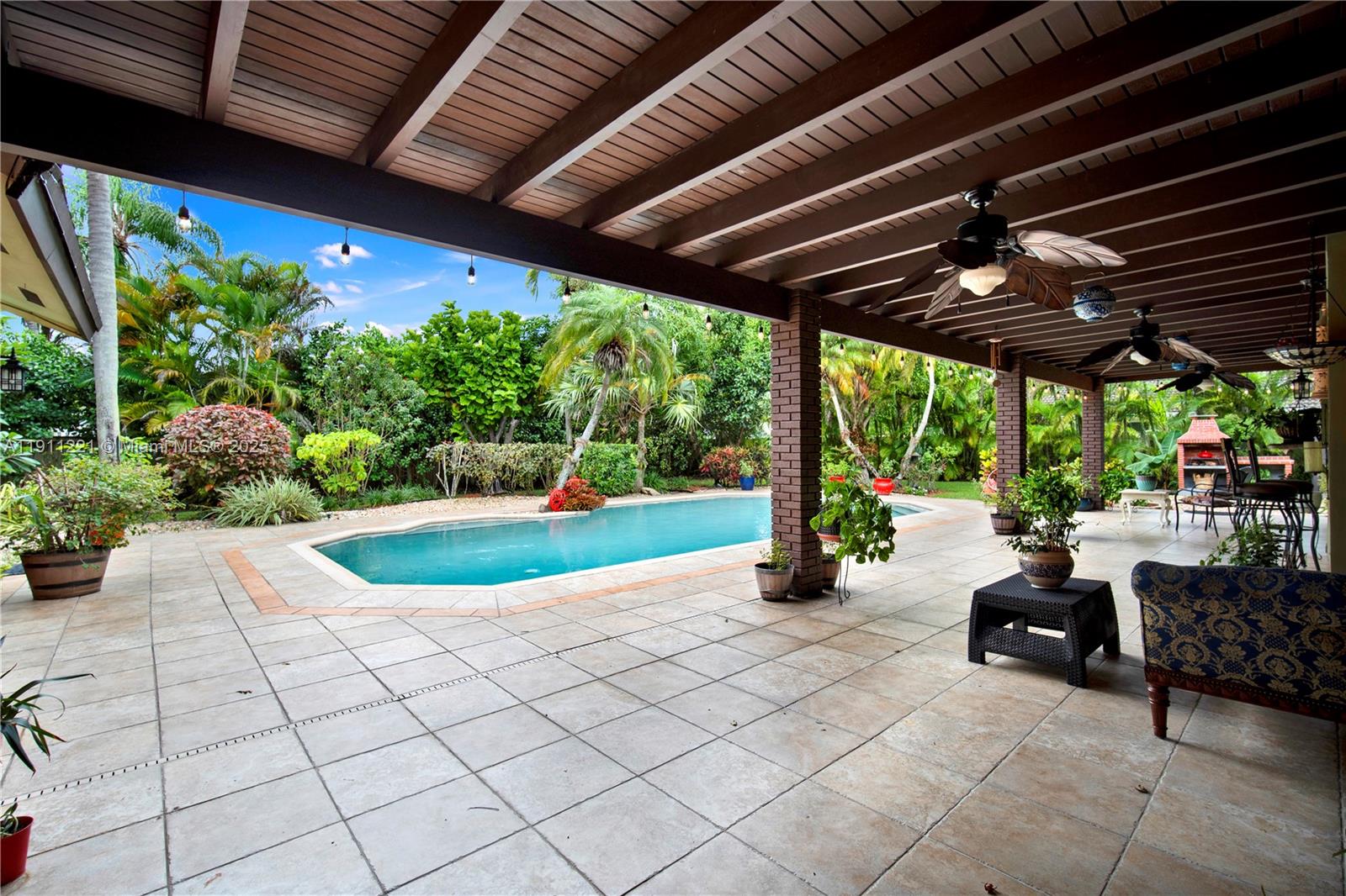 MARY ANN ESTATES 1ST ADDN - Residential